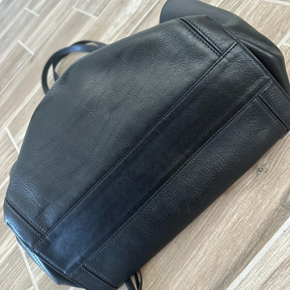Chloe Black Leather Tote Bag - Picture 5 of 9